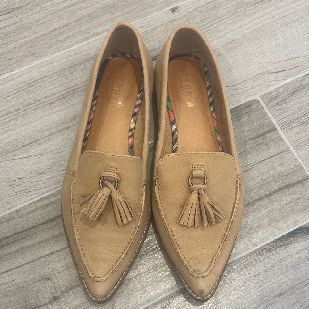 Sperry Women's Tan Tassel Loafers